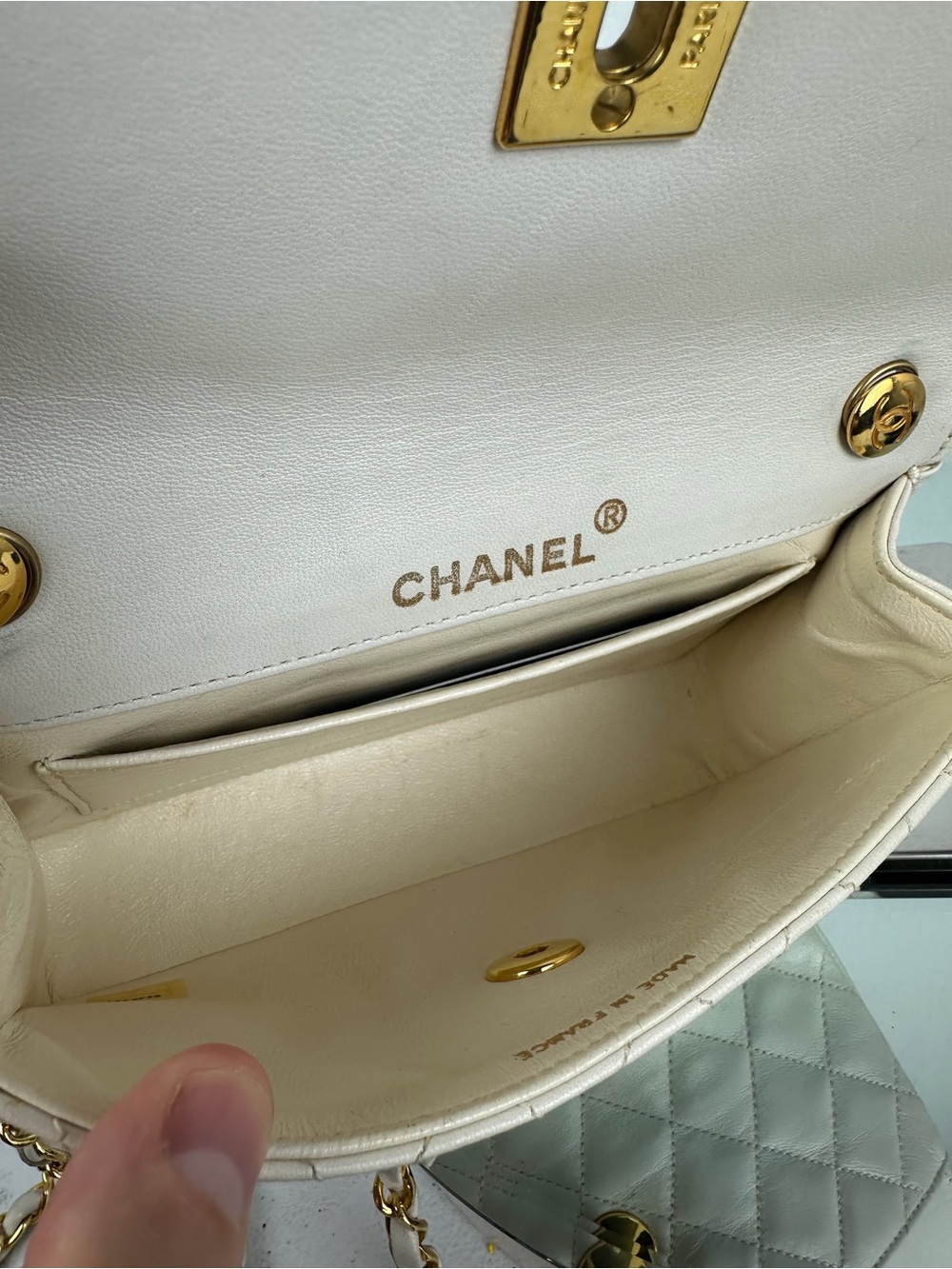 Chanel Vintage Mini Flap Bag White Lambskin Quilted Crossbody 24KT Classic CC - Picture 9 of 12